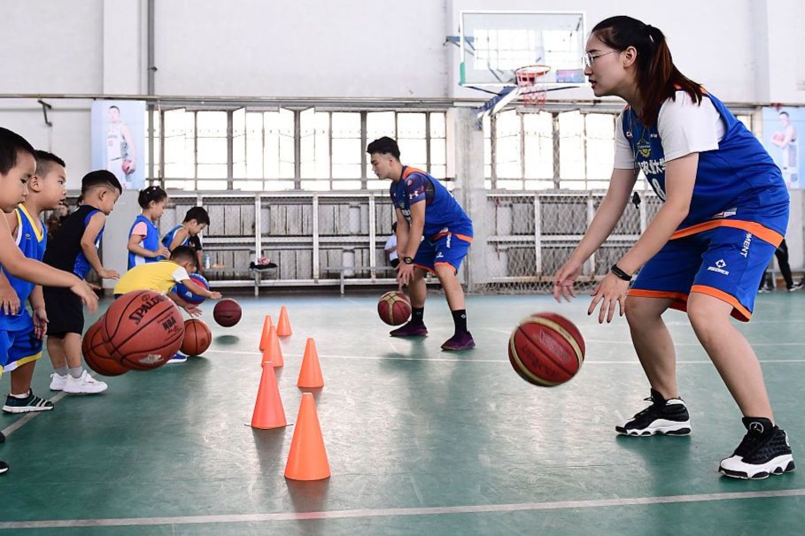 为什么团队合作在篮球辅导中如此重要